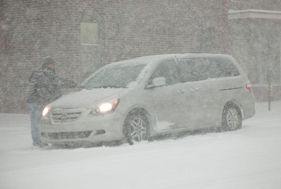 Photo gallery Snow storm hits Lawrence News, Sports, Jobs Lawrence